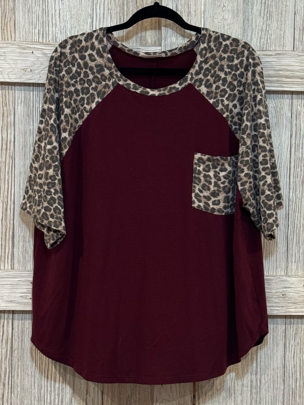 Zenana Outfitters Burgundy Raglan Tunic with Leopard Accents sz 3X